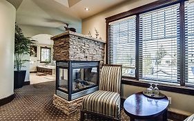 Westmount River Inn